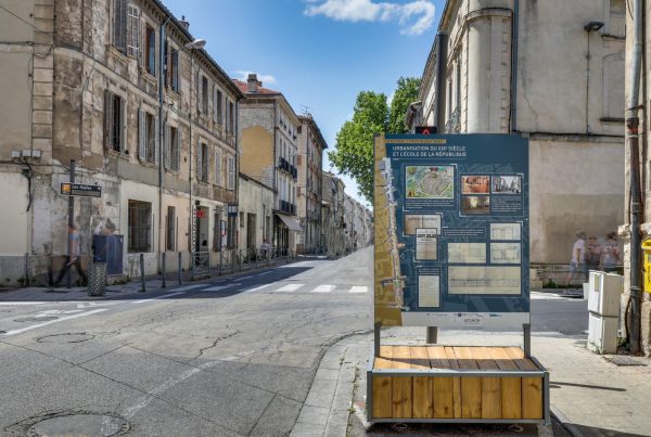 Totem communication de chantier