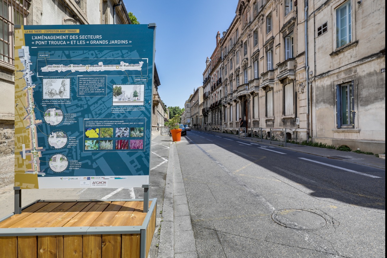 Totem communication de chantier