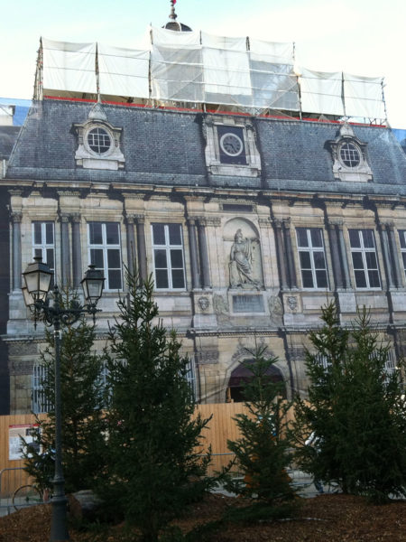 bache-hotel-de-ville-troyes