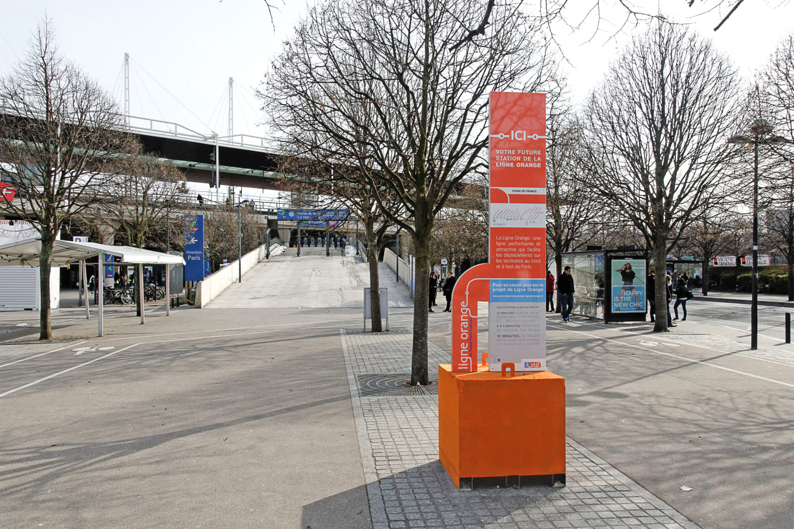 totem-communication urbaine-ligne-orange_stif