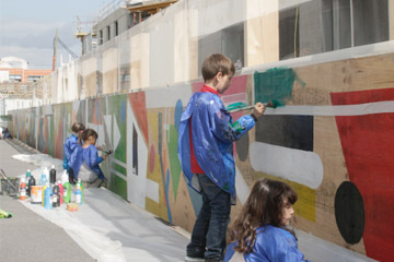 palissade-chantier-streetart-enfants